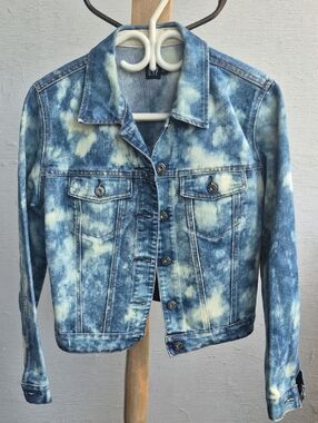 GAP- BLEACHED DENIM JACKET